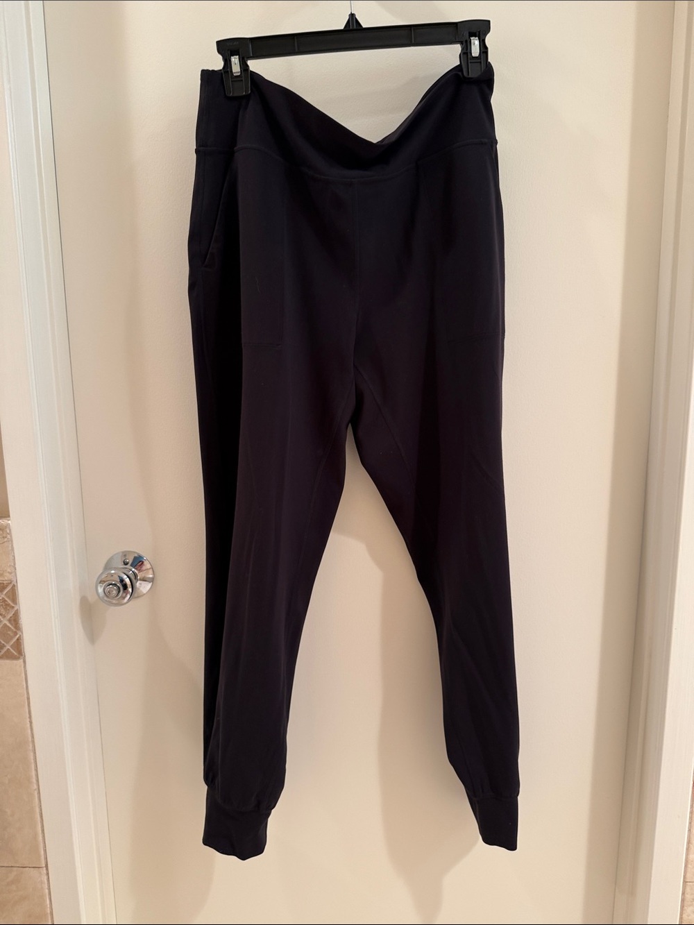 size12 lululemon jogger pants